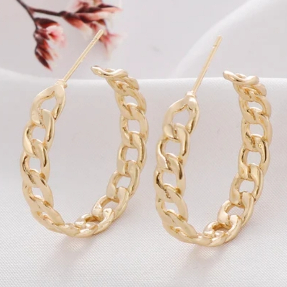 SALE! Gold Tone Chain Link Hoops
